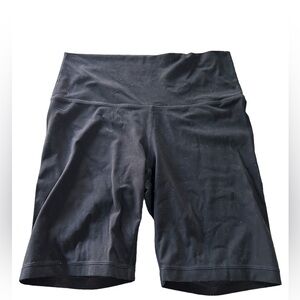 Aritzia butter shorts 7 in